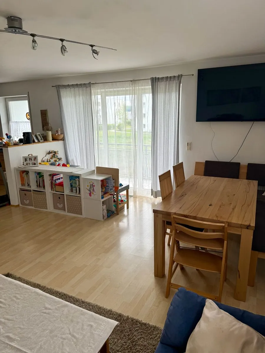 Provisionsfreie, helle 4 Zimmer Eigentumswohnung mit Balkon, Kellerabteil und Garten zu verkaufe - Ansicht 3
