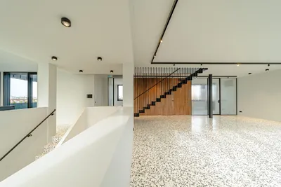 DESIGNERPENTHOUSE MIT POOL· 360° ÜBER DEN DÄCHERN WIENS – Bild 3
