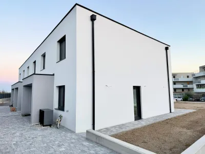 5-Zimmer-Haus kaufen in Bruck an der Leitha – 141 m², € 569.000 – Bild 1 von 8