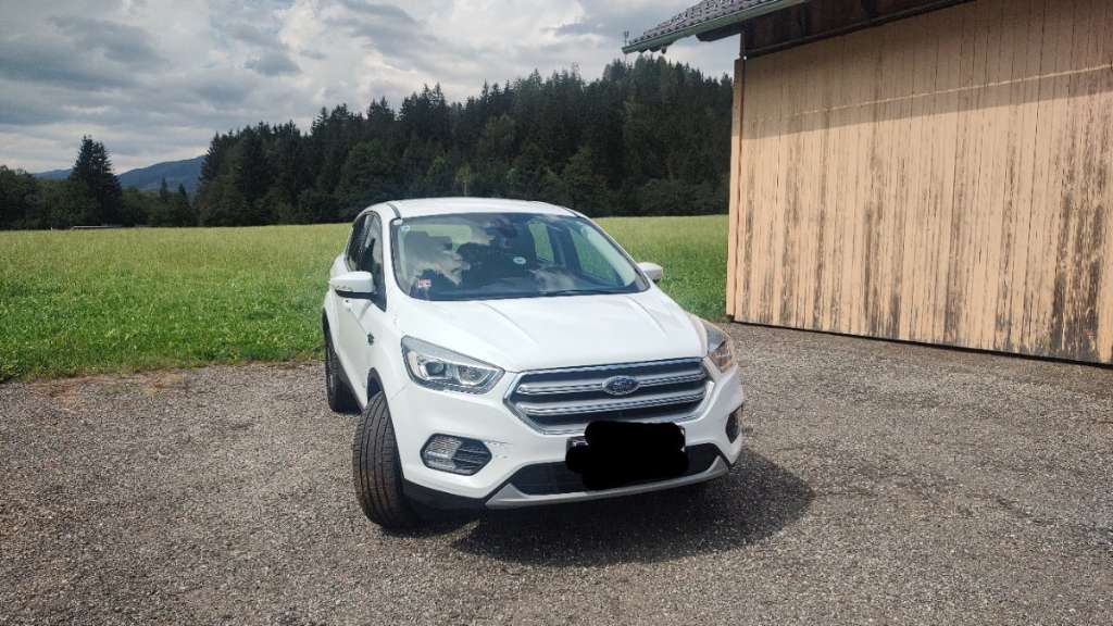 (verkauft) Ford Kuga 2.0 TDCi Trend Start/Stop Powershift Aut. AWD SUV / Geländewagen