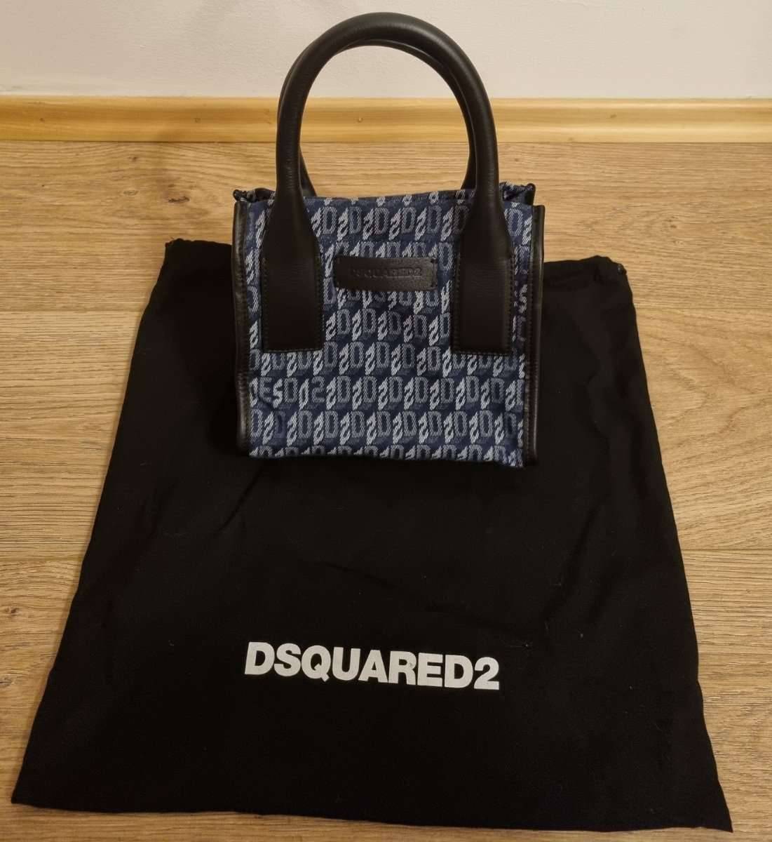 Süße kleine Tasche von Dsquared inklusive Staubbeutel