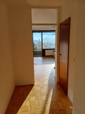 1-Zimmer-Wohnung mieten in Salzburg Stadt – 35 m², € 740 – Bild 2 von 6
