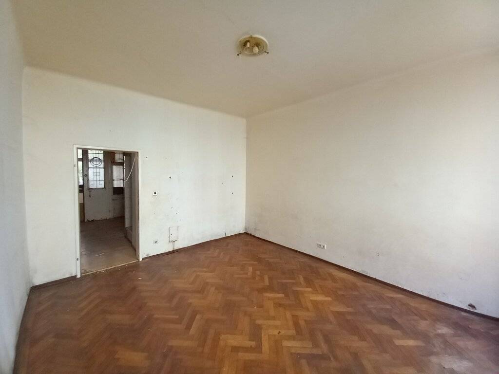Charmante 1-Zi-Wohnung in 1120 Wien, 32m², renovierungsbedürftig, nur 119.000 EUR! - Ansicht 3