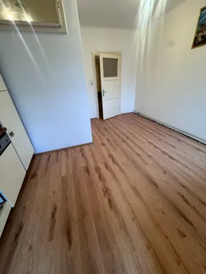 2-Zimmer-Wohnung mieten in Linz – 65 m², € 400 – Bild 5 von 6