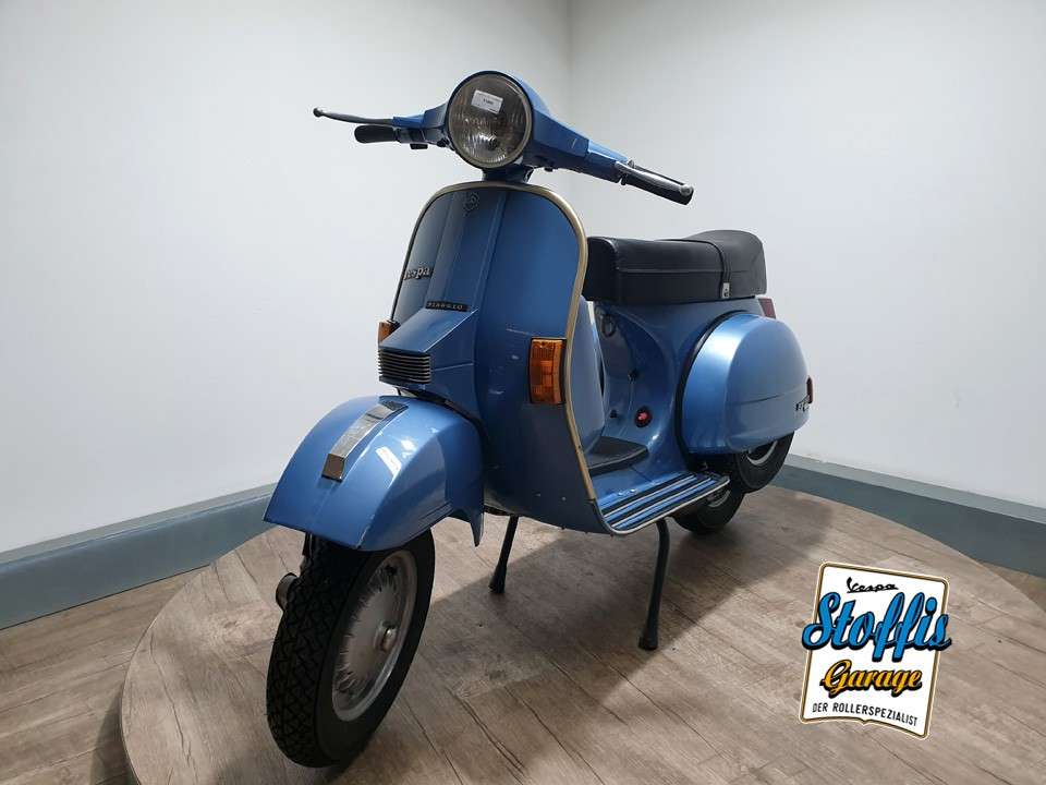 Vespa PX125 E