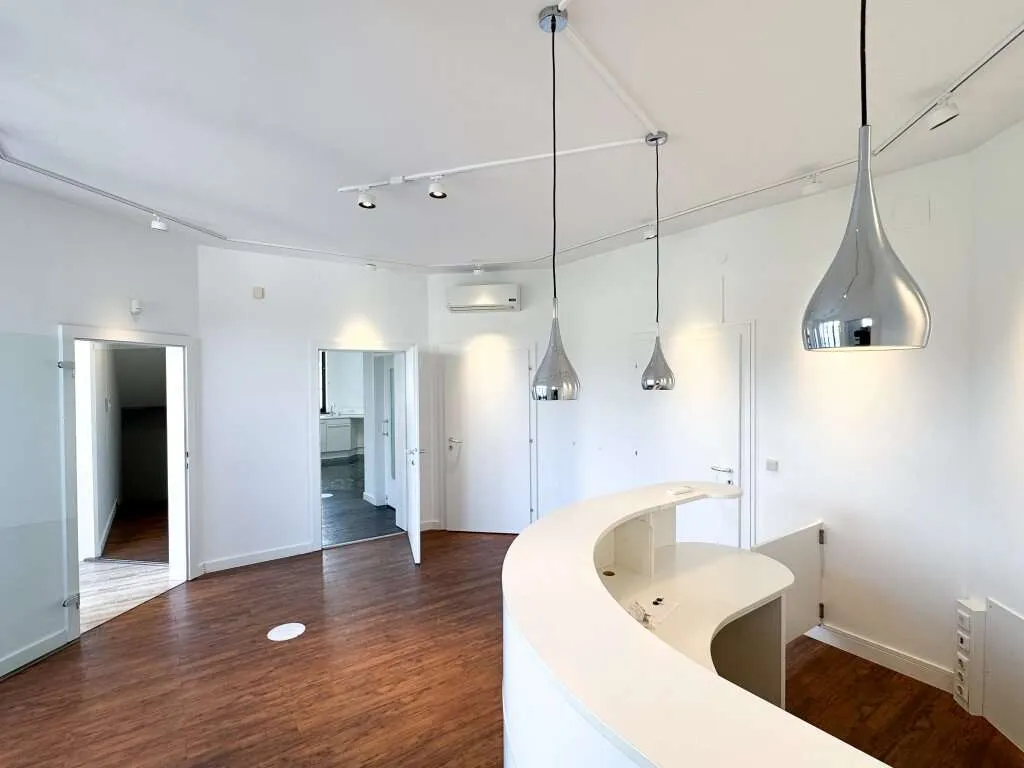 Büro-Ordination Salzburg-Anif - Ansicht 2