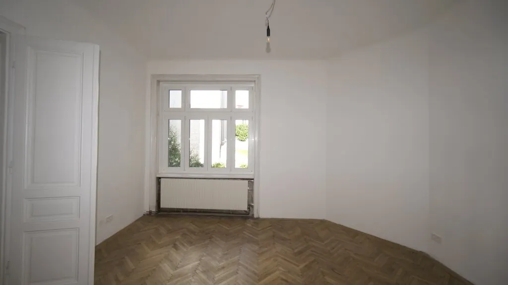 ruhig gelegene Altbauwohnung mit schönem Balkon im 3. Stock ohne Lift - Ansicht 3