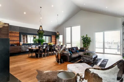 3-Zimmer-Wohnung kaufen in Vöcklabruck – 215 m², € 1.490.000 – Bild 2 von 8