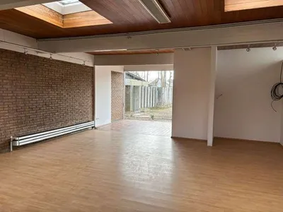 1-Zimmer-Gewerbeimmobilie mieten in Wels-Land – 75 m², € 660