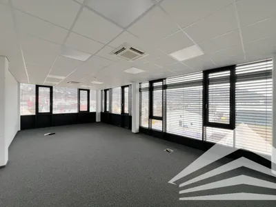 Gewerbeimmobilie mieten in Urfahr-Umgebung – 787 m², € 12.277 – Bild 7 von 12