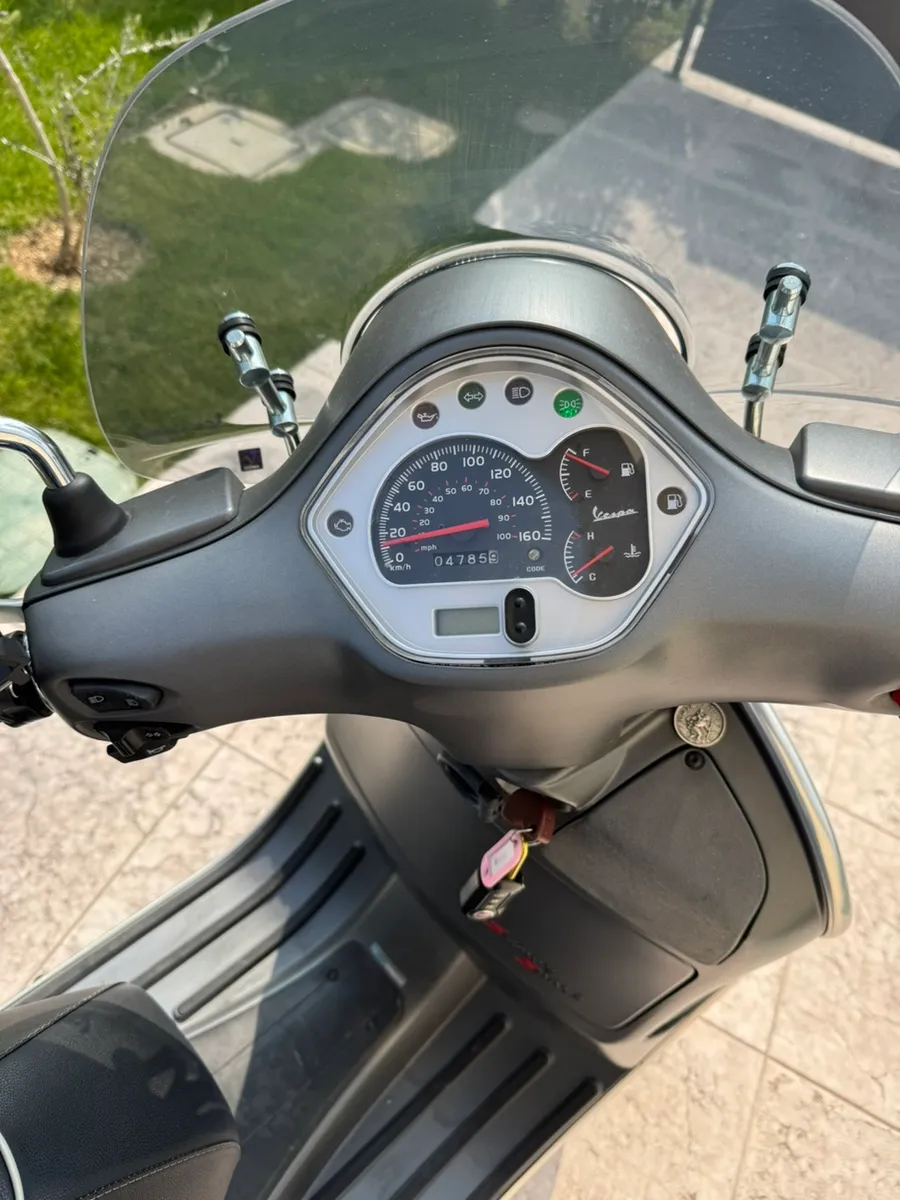 Vespa 125