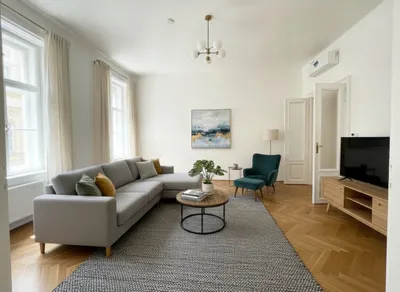 UNBEFRISTET und ERSTBEZUG: Prachtvolle, ruhige und klimatisierte Altbauwohnung in fantastischer Lage / FIRST OCCUPANCY: Quiet, air-conditioned flat in a historic building in a fantastic location – Bild 3
