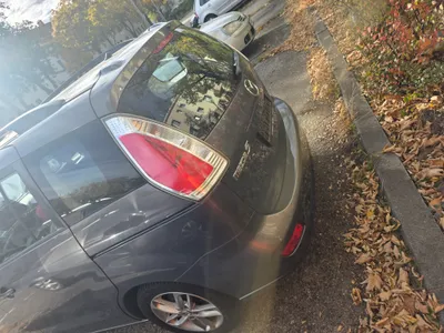 Mazda Mazda5