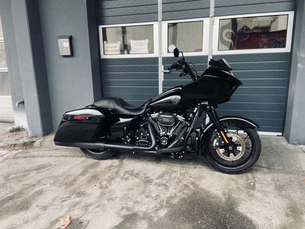 Harley-Davidson Road Glide Special 114cui FLTRXS Tourer