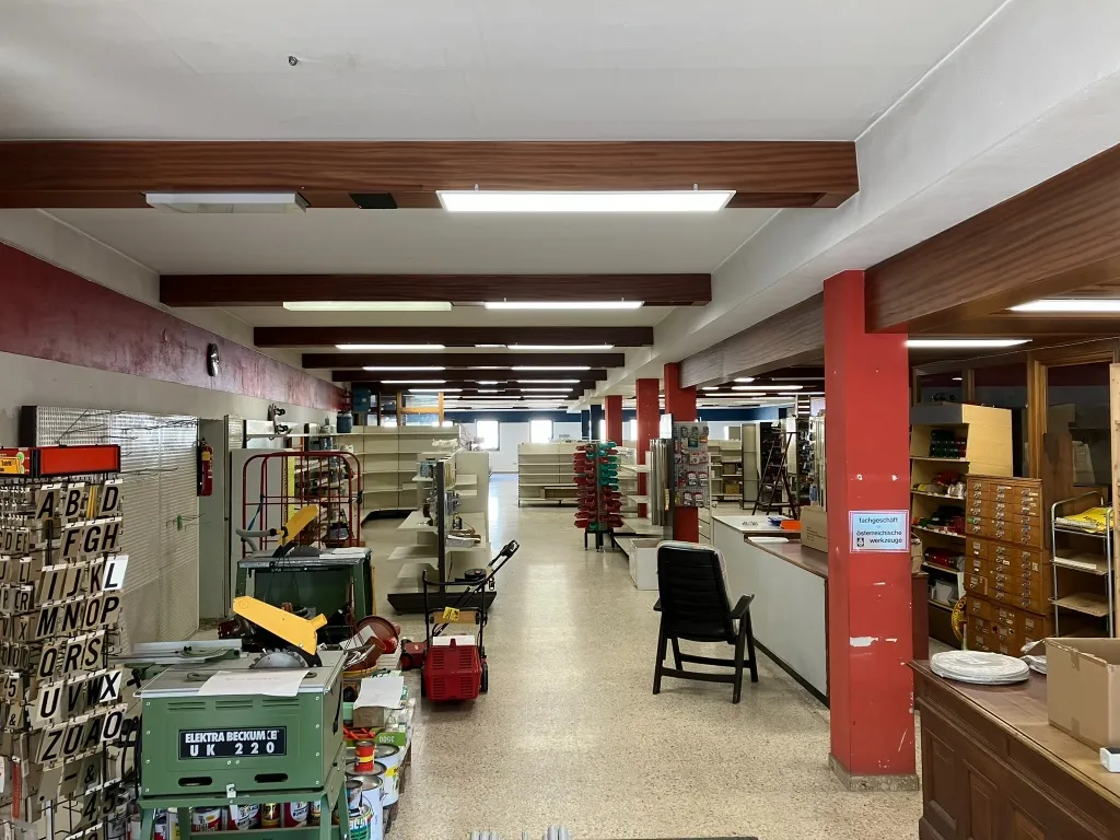 Großes Geschäftslokal (bis ca. 500m²) im Ortszentrum von Mauerkirchen - Ansicht 2