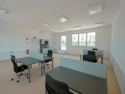 Gewerbeimmobilie mieten in Baden – 303 m² – Bild 3 von 10