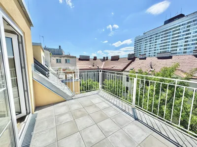 TERRASSENTRAUM | KLIMATISIERT | HOFSEITIG | HELLE 2 ZIMMER | TOPLAGE NÄHE KLINIK LANDSTRASSE – Bild 2