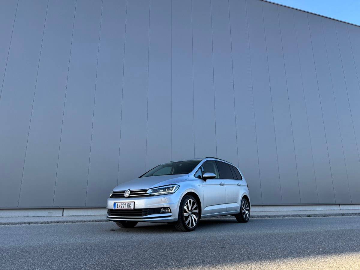 VW Touran *LED*Pano*Keyless*Navi*ACC*LED*