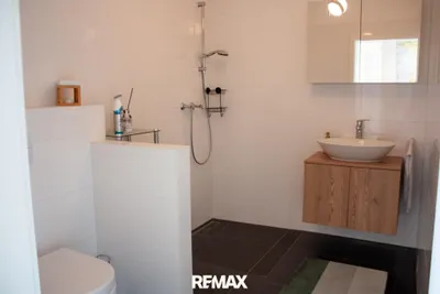 5-Zimmer-Haus kaufen in Bruck an der Leitha – 221 m², € 950.000 – Bild 8 von 20
