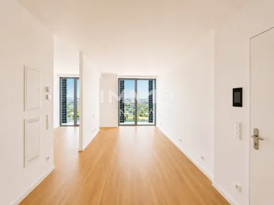Skyline Loft South - Design-Loft im DC2 Tower mit 10 m² Loggia & City-Blick - DC2