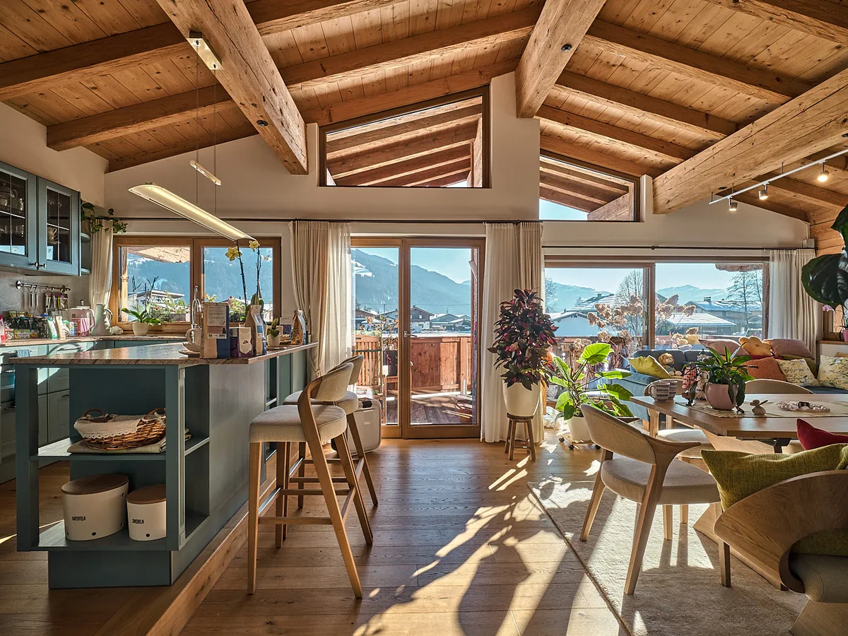 Lichtdurchflutete Wohnung mit atemberaubendem Blick auf das Kaisergebirge - Ansicht 2