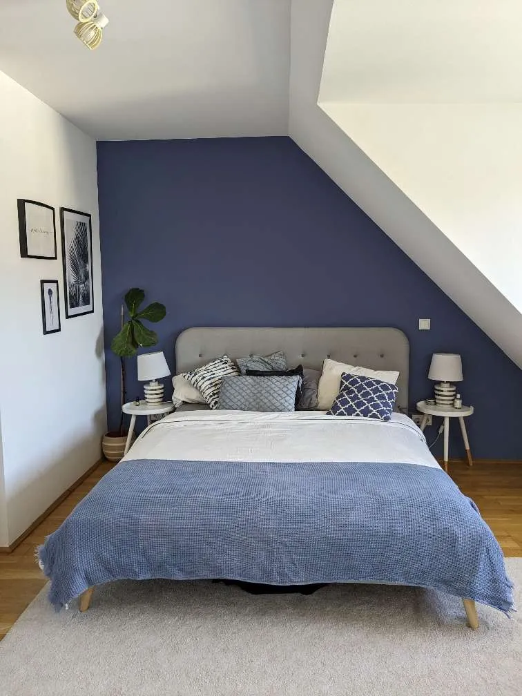 Privat:2 Zimmer DG Wohnung mit 32 m² Dachterrasse 360° Blick, 9 m² West Balkon und Tiefgarage, sehr sonnig - Ansicht 2