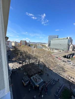 1010 Wien Wohnung direkt am Schwedenplatz mit Wienblick und Hofterrasse