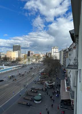 1010 Wien Wohnung direkt am Schwedenplatz mit Wienblick und Hofterrasse – Bild 3