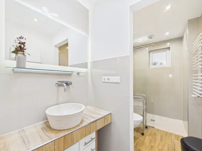 12-Zimmer-Gewerbeimmobilie kaufen in Wiener Neustadt Land – 307,7 m², € 475.000 – Bild 8 von 21