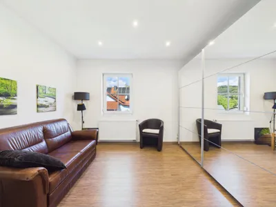 12-Zimmer-Gewerbeimmobilie kaufen in Wiener Neustadt Land – 307,7 m², € 475.000 – Bild 10 von 21