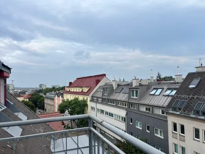 Schöne Dachgeschoß-Maisonettenwohnung inkl. Tiefgarage und Terrasse – Bild 3
