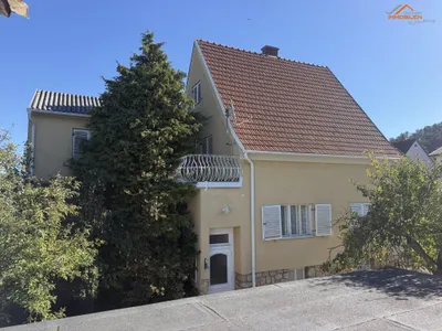 5-Zimmer-Haus kaufen in Neunkirchen – 167 m², € 299.000 – Bild 3 von 37