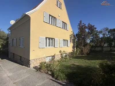 5-Zimmer-Haus kaufen in Neunkirchen – 167 m², € 299.000 – Bild 2 von 37