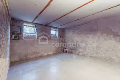 7-Zimmer-Haus kaufen in Wien – 300 m², € 700.000 – Bild 18 von 23