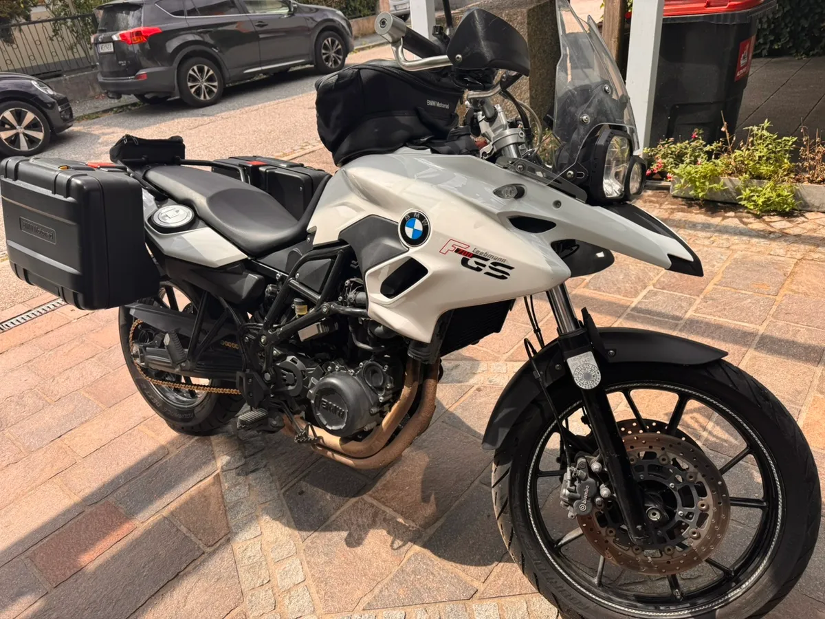 BMW F 700