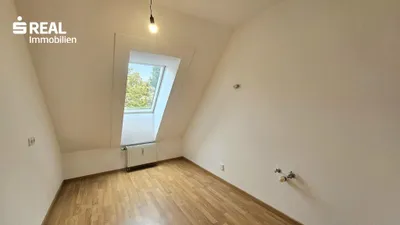 OPTIMALE FAMILIENWOHNUNG ODER 3-er WG AM HENRIETTENPLATZ – Bild 3