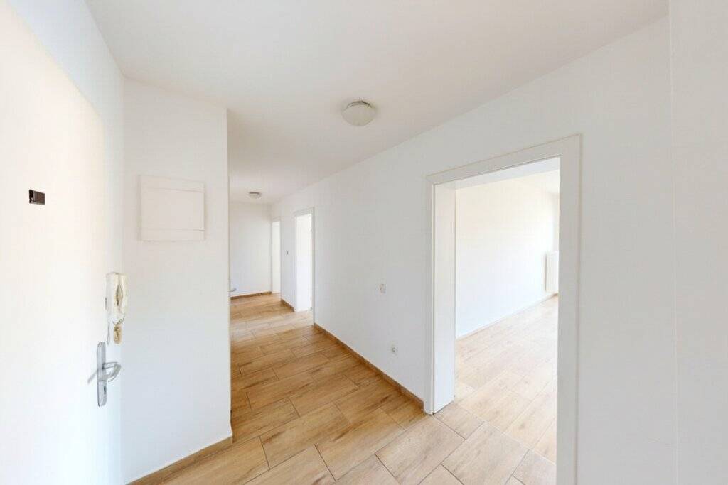 3-Zimmer-Balkonwohnung mit Innenhoflage und Stellplatz - alle Zimmer getrennt begehbar - Ansicht 3