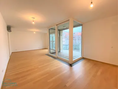 DACHGESCHOSSWOHNUNG mit TERRASSE/LOGGIA - NÄHE SCHWEDENPLATZ – Bild 3