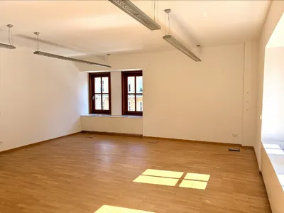 2-Zimmer-Gewerbeimmobilie mieten in Wien – 83 m², € 1.992 – Bild 4 von 12
