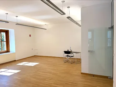 2-Zimmer-Gewerbeimmobilie mieten in Wien – 83 m², € 1.992 – Bild 3 von 12