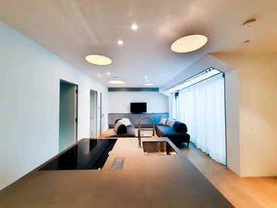 360° - Luxuriöse DG Wohnung mit kleiner Terrasse – Bild 3