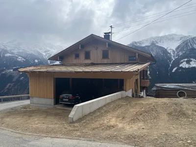 6-Zimmer-Haus kaufen in Spittal an der Drau – 260 m², € 350.000 – Bild 2 von 33