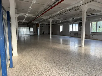 Gewerbeimmobilie mieten in Vöcklabruck – 1 000 m², € 2.800 – Bild 4 von 5