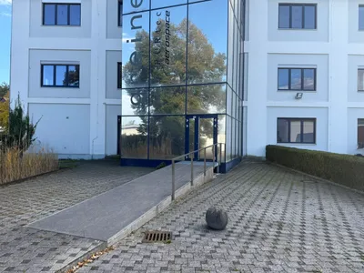 Gewerbeimmobilie mieten in Vöcklabruck – 1 000 m², € 2.800 – Bild 5 von 5
