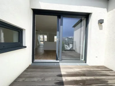Ruheoase: 4-Zimmer Dachgeschosswohnung mit Terrasse - TOPLAGE NÄHE BELVEDERE – Bild 3