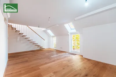 Maisonette mit Flair: Hochwertige Wohnung mit großzügiger Freiflächen! Einbauküche und Klimaanlage inklusive! – Bild 2