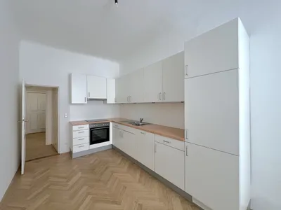 Sanierte Altbauwohnung mitten in der Innenstadt – Bild 3