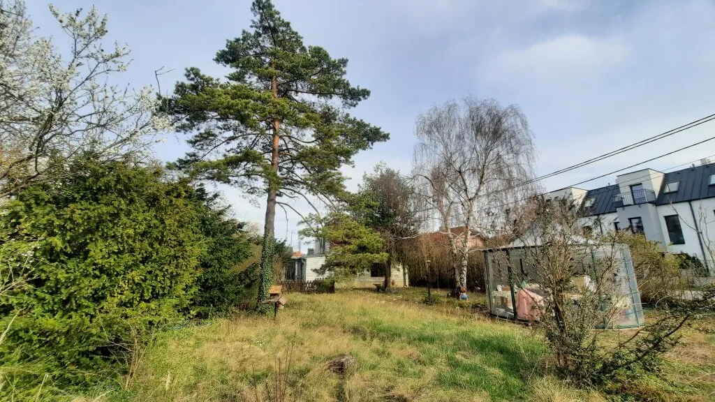 BIETERVERFAHREN ! GRÜNRUHELAGE MIT BAUGENEHMIGUNG UND HOHER FLÄCHENEFFIZIENZ – pohled 2