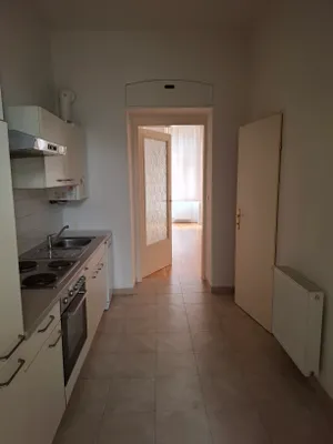 PROVISIONSFREI! WOHNUNG IN RUHIGER LAGE – Bild 2
