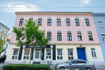 Gewerbeimmobilie kaufen in Wien – € 2.700.000